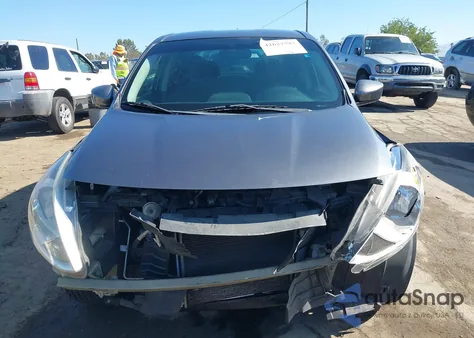 2016 Nissan Versa 1.6 S z USA, uszkodzony, nr VIN 3N1CN7AP5GL907331